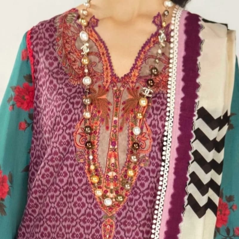 MAHAY Printed Lawn By SANA SAFINAZ
